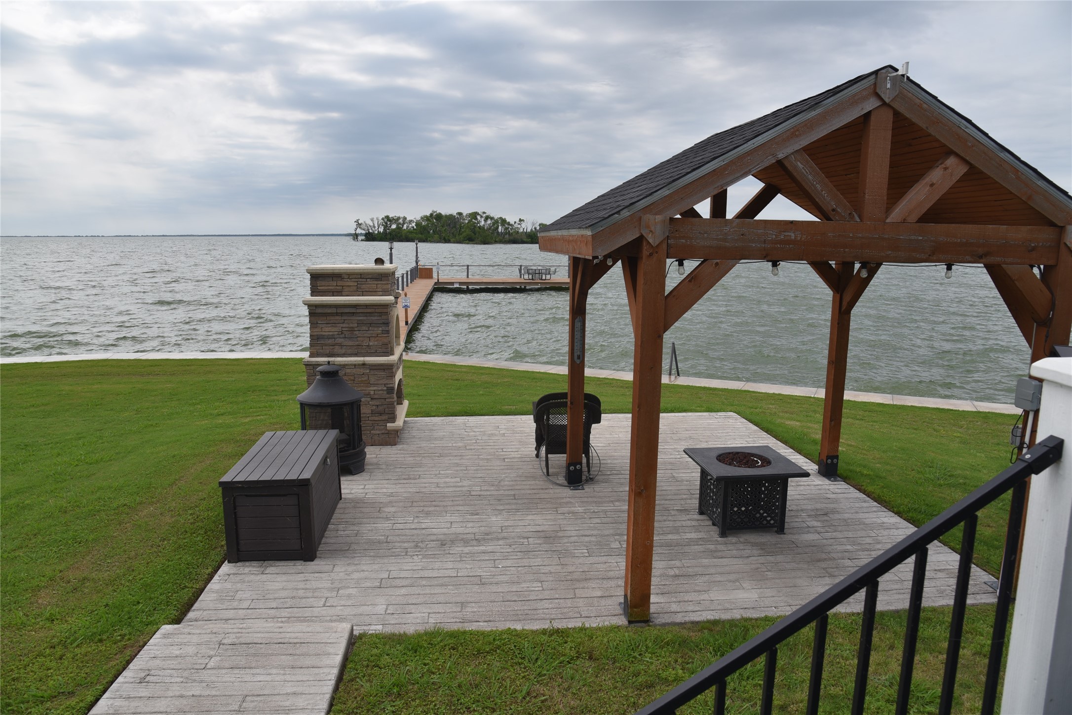 6465 Peninsula Road Kerens TX 75144