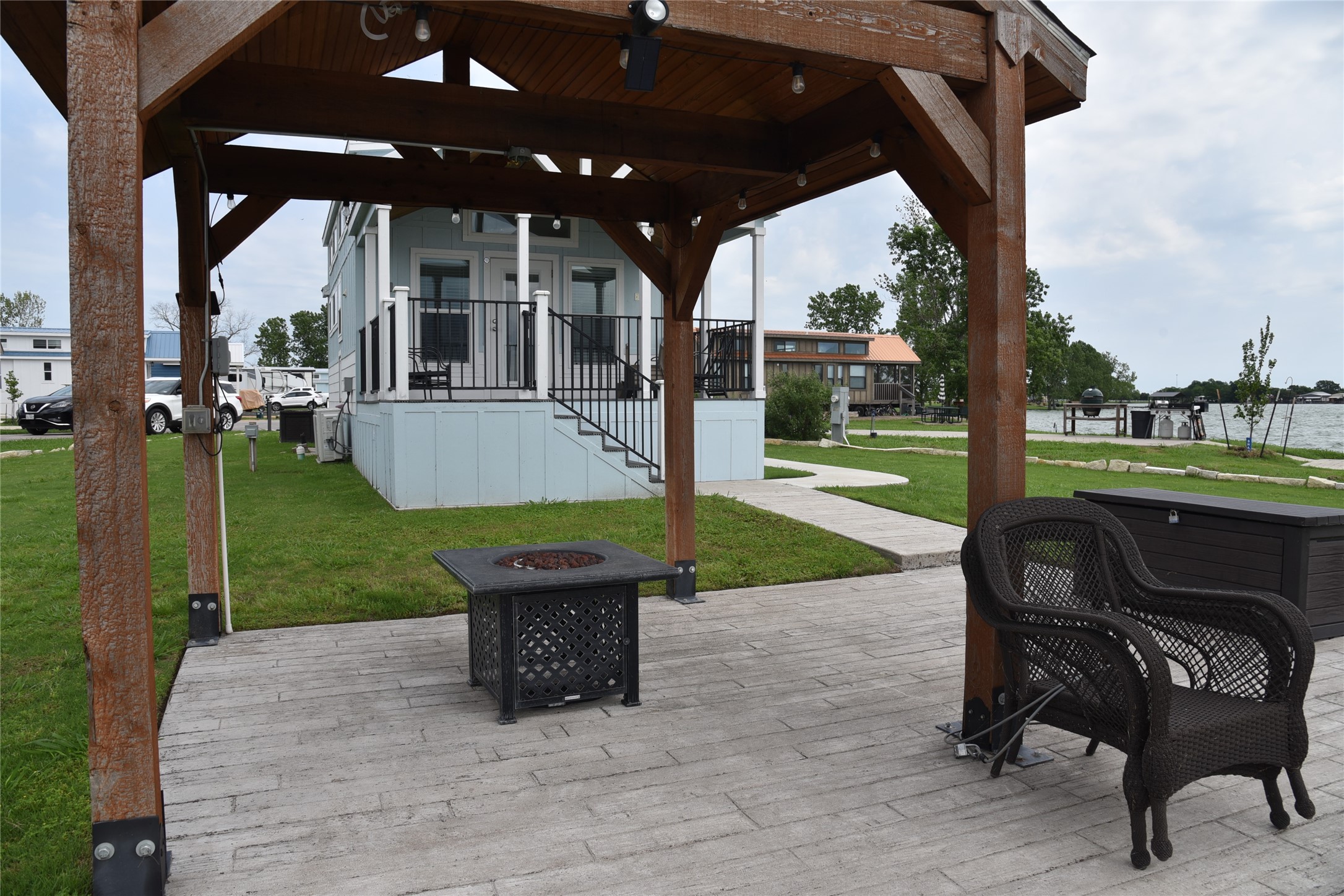 6465 Peninsula Road Kerens TX 75144