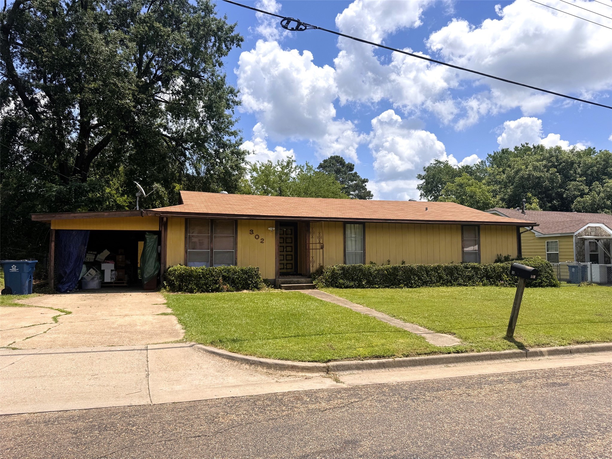 302 N O'tyson Mt Pleasant TX 75455
