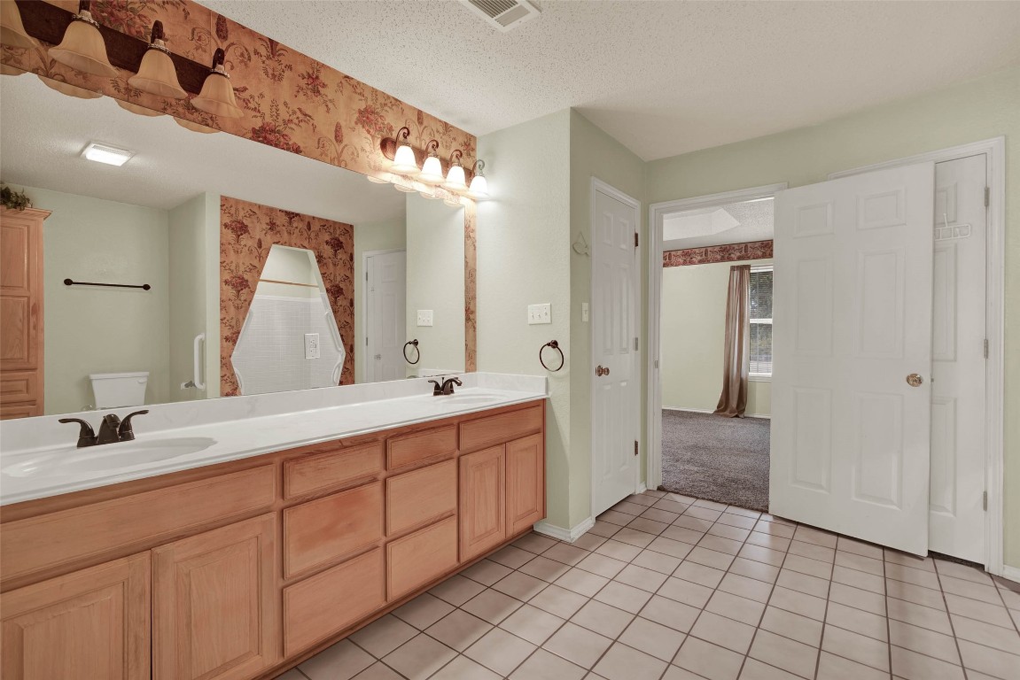 1429 N Preston Road Denison TX 75020