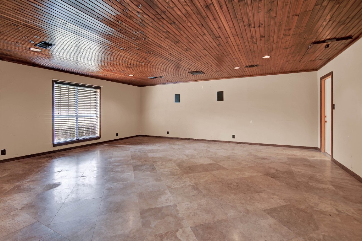 1429 N Preston Road Denison TX 75020
