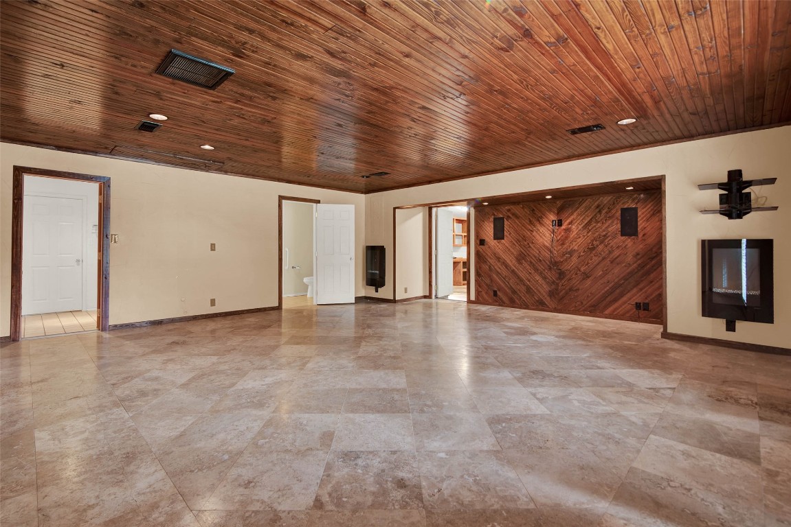 1429 N Preston Road Denison TX 75020