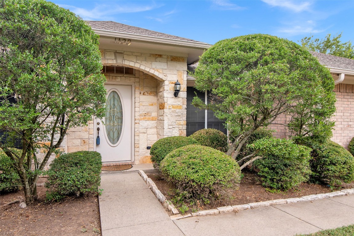 1429 N Preston Road Denison TX 75020