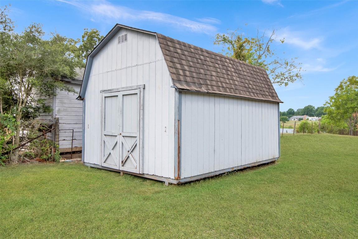 1429 N Preston Road Denison TX 75020