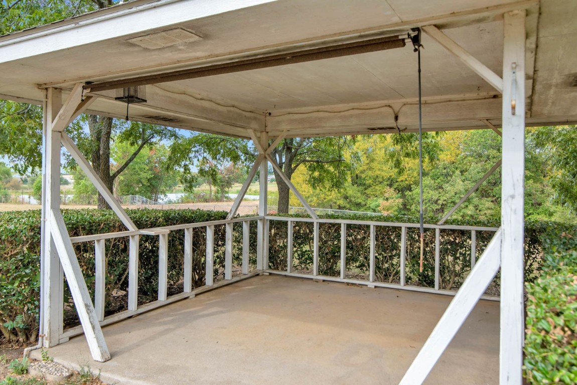 1429 N Preston Road Denison TX 75020