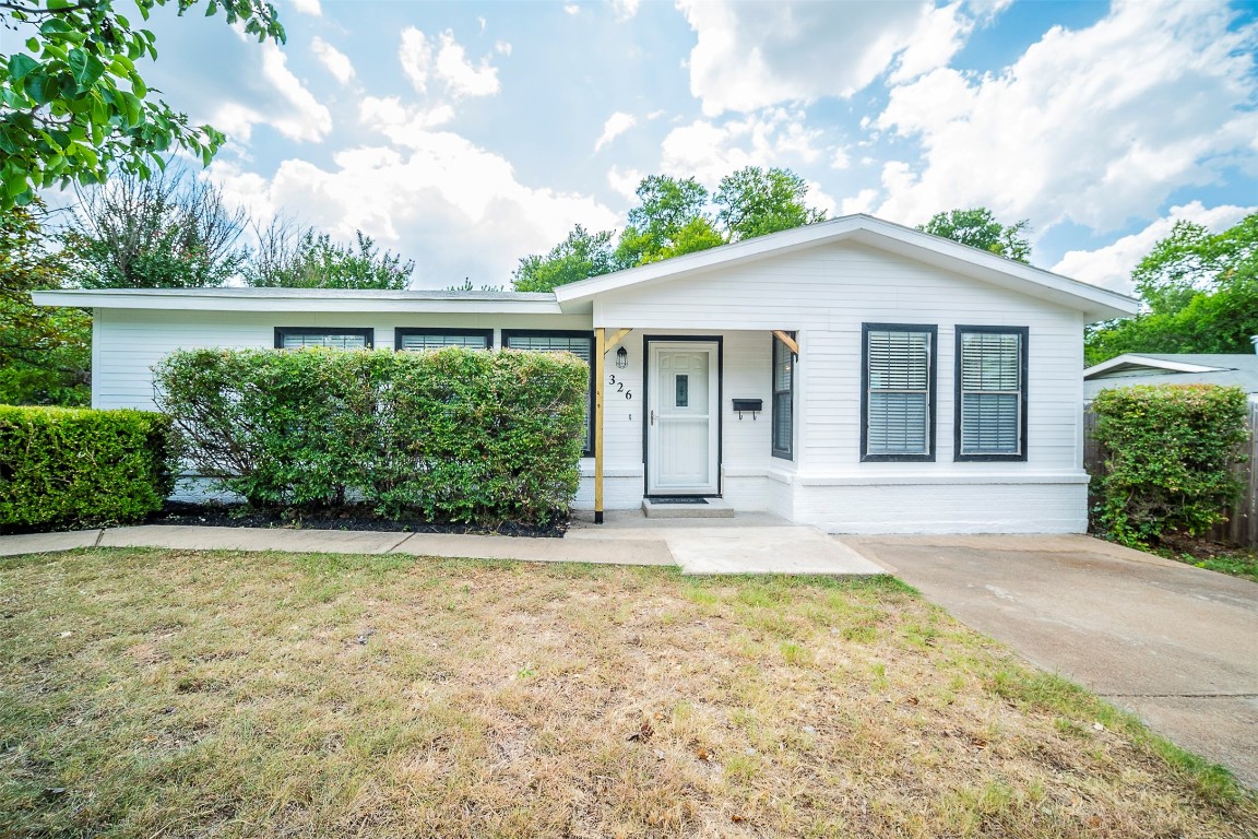 326 Live Oak Lane Weatherford TX 76086