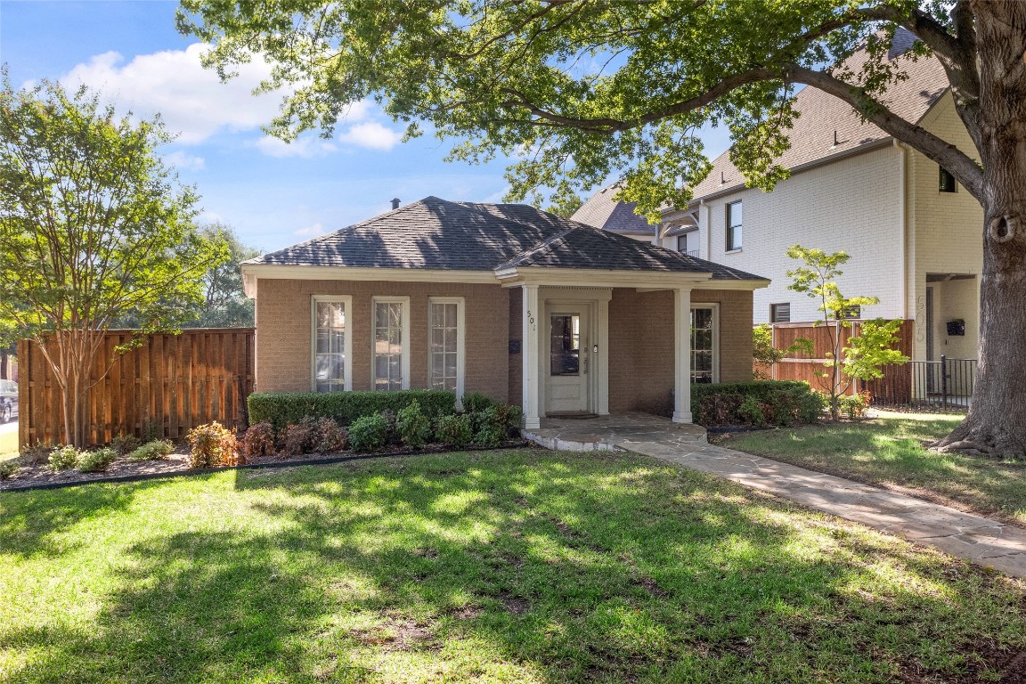 501 Monticello Drive Fort Worth TX 76107
