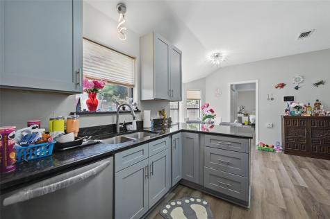 2701 Mims Street Fort Worth TX 76112