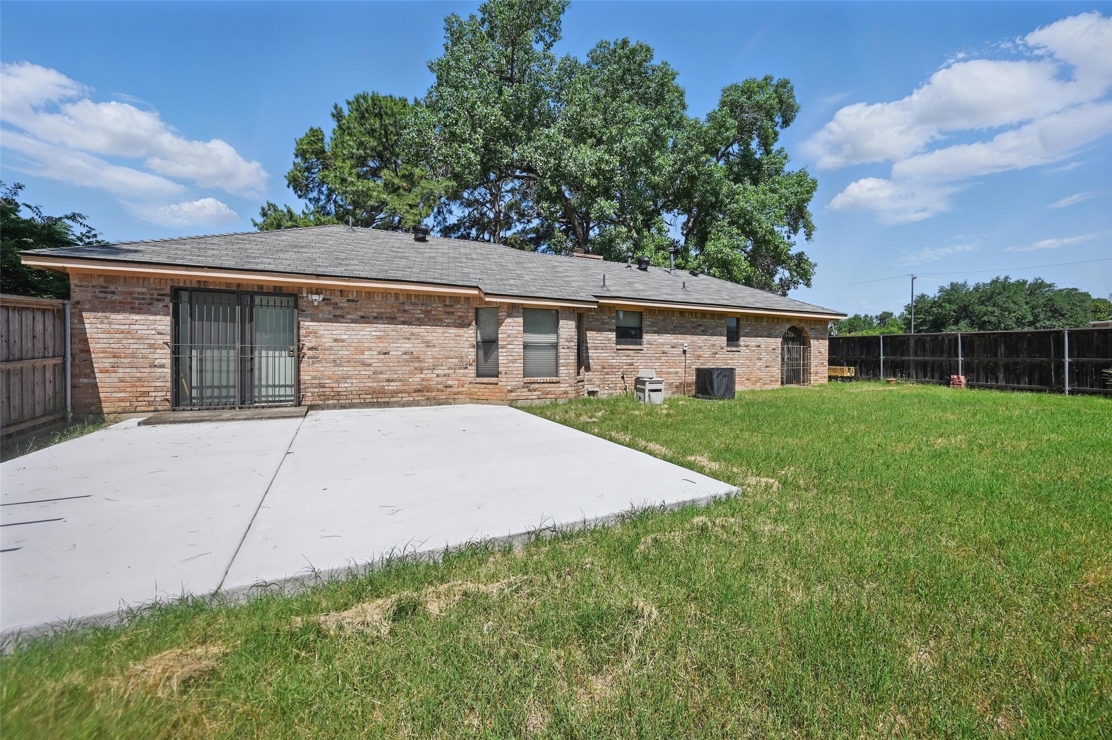 2701 Mims Street Fort Worth TX 76112