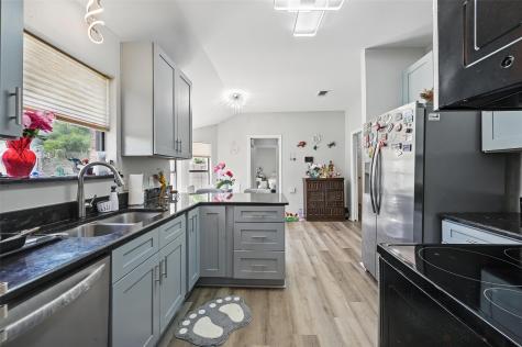 2701 Mims Street Fort Worth TX 76112