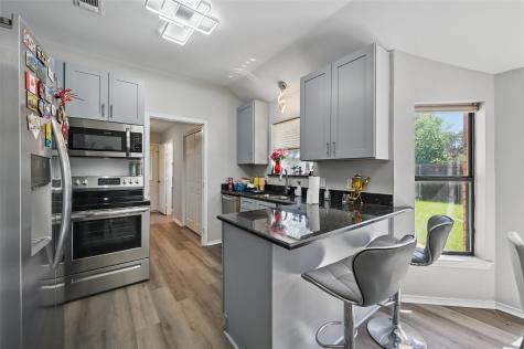 2701 Mims Street Fort Worth TX 76112