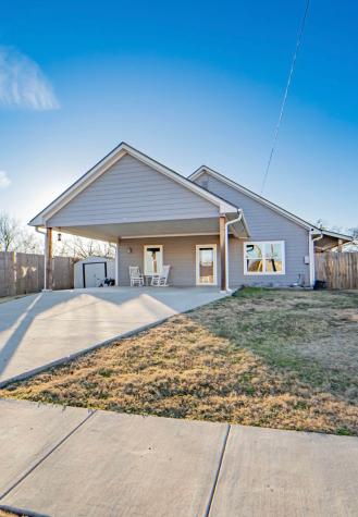 307 S Mcamis Street Breckenridge TX 76424
