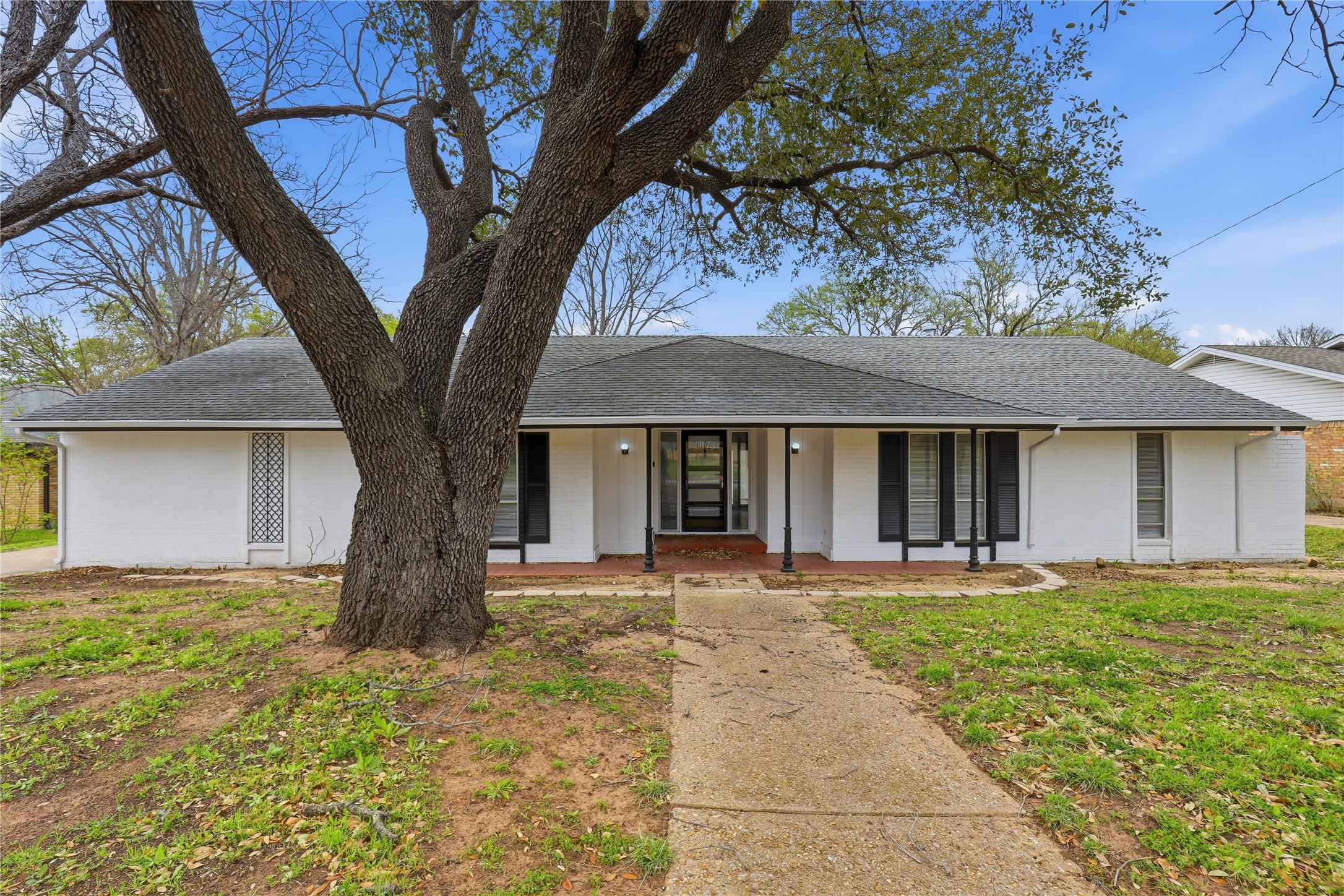 317 Cedar Creek Court Fort Worth TX 76103
