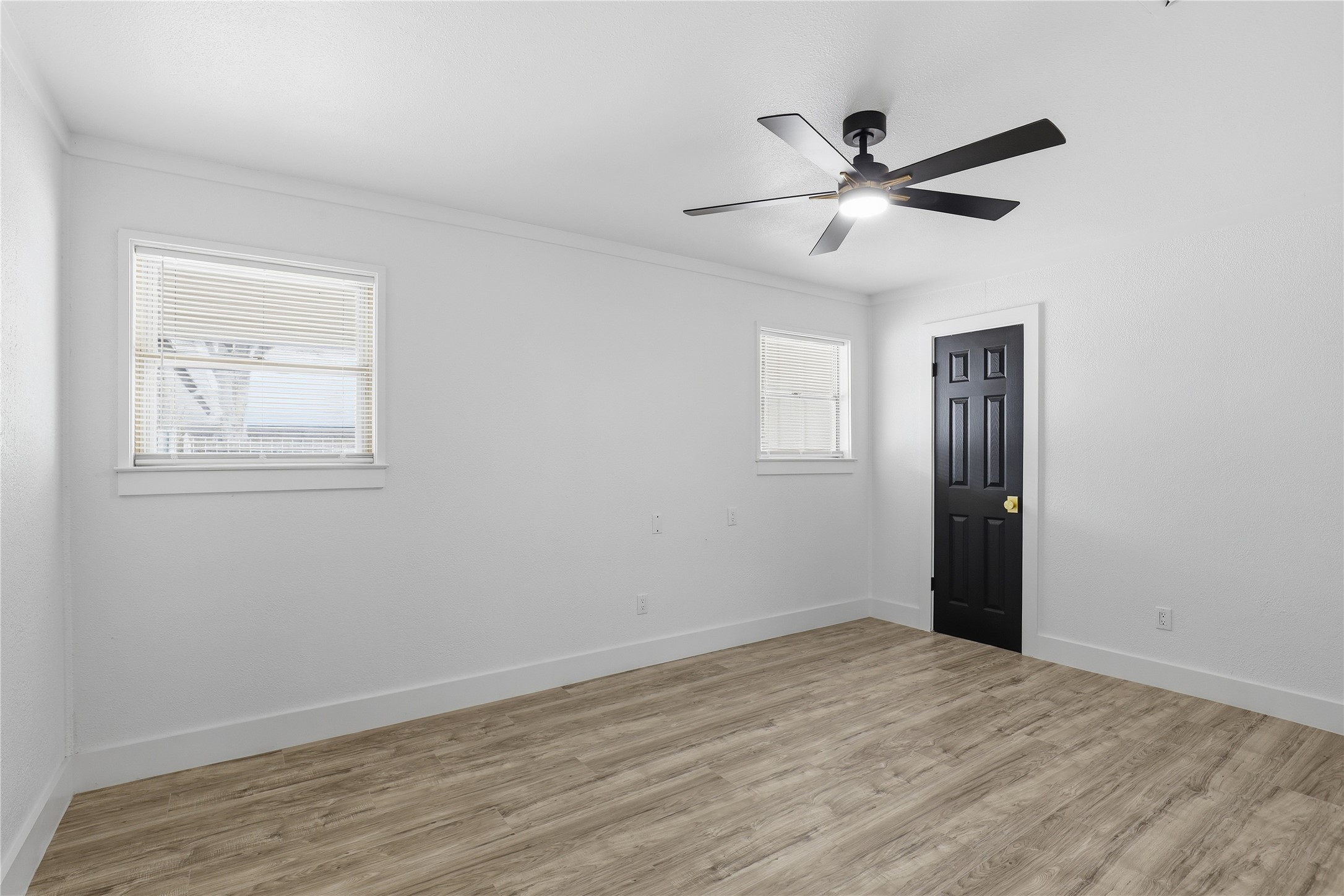 317 Cedar Creek Court Fort Worth TX 76103