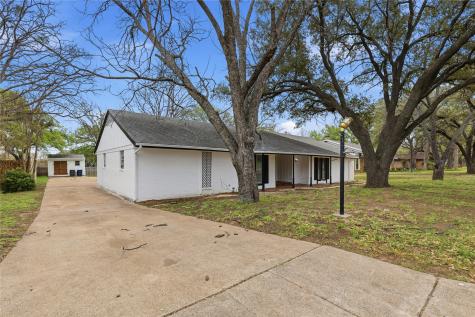 317 Cedar Creek Court Fort Worth TX 76103