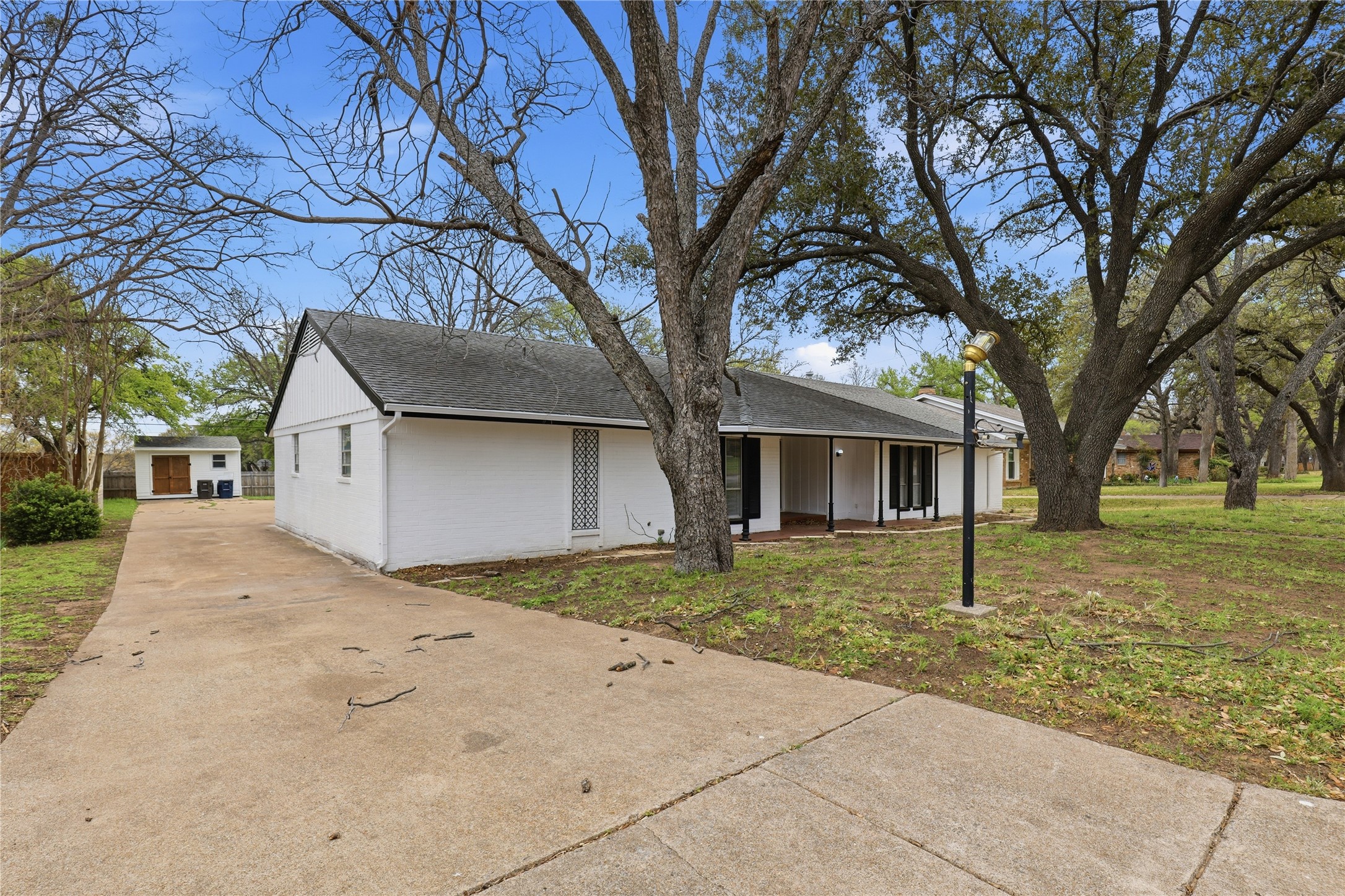 317 Cedar Creek Court Fort Worth TX 76103
