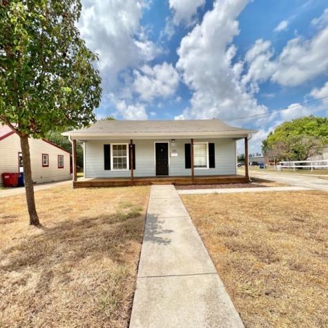 705 N Washington Street Farmersville TX 75442