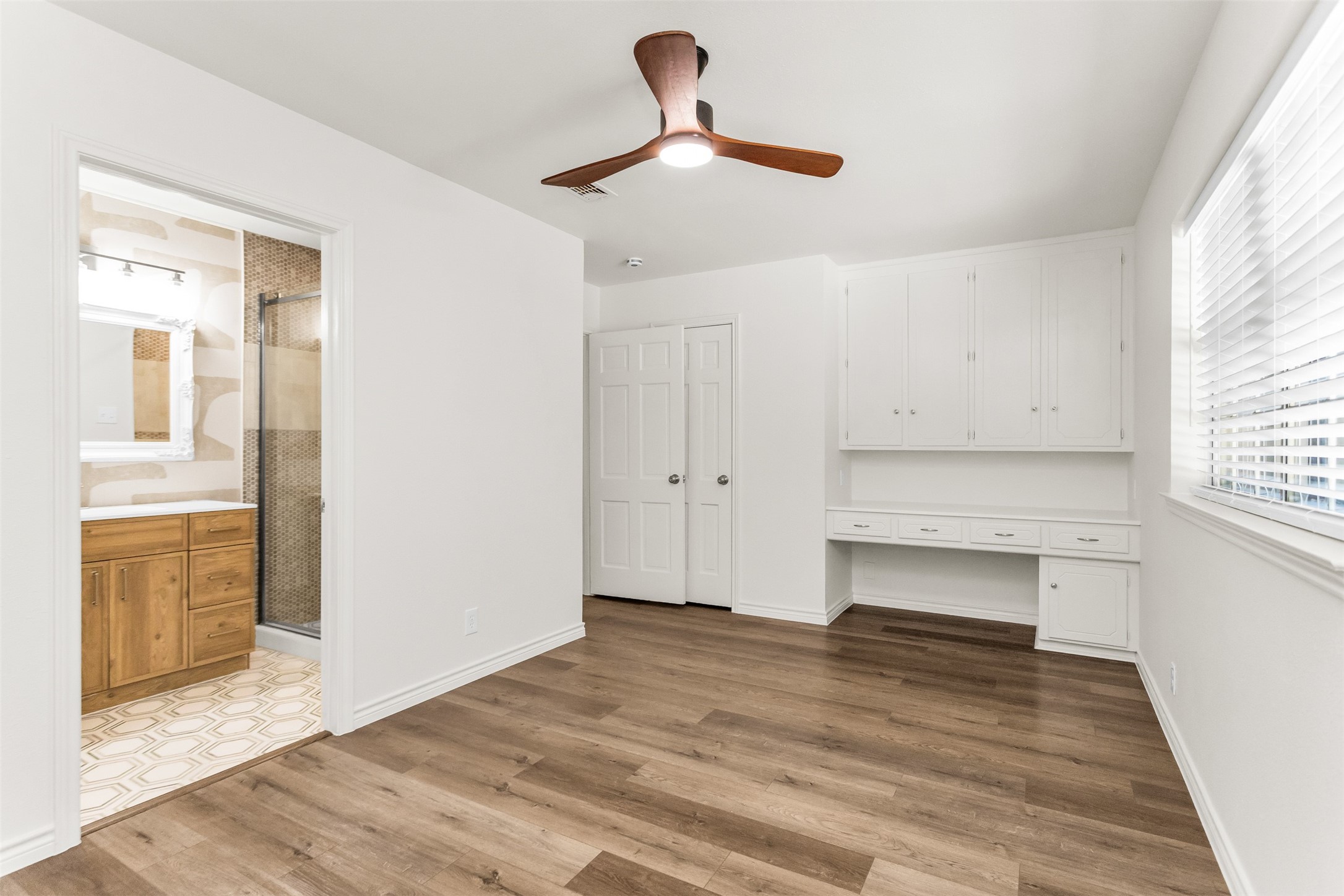 101 Hollyhill Lane Denton TX 76205