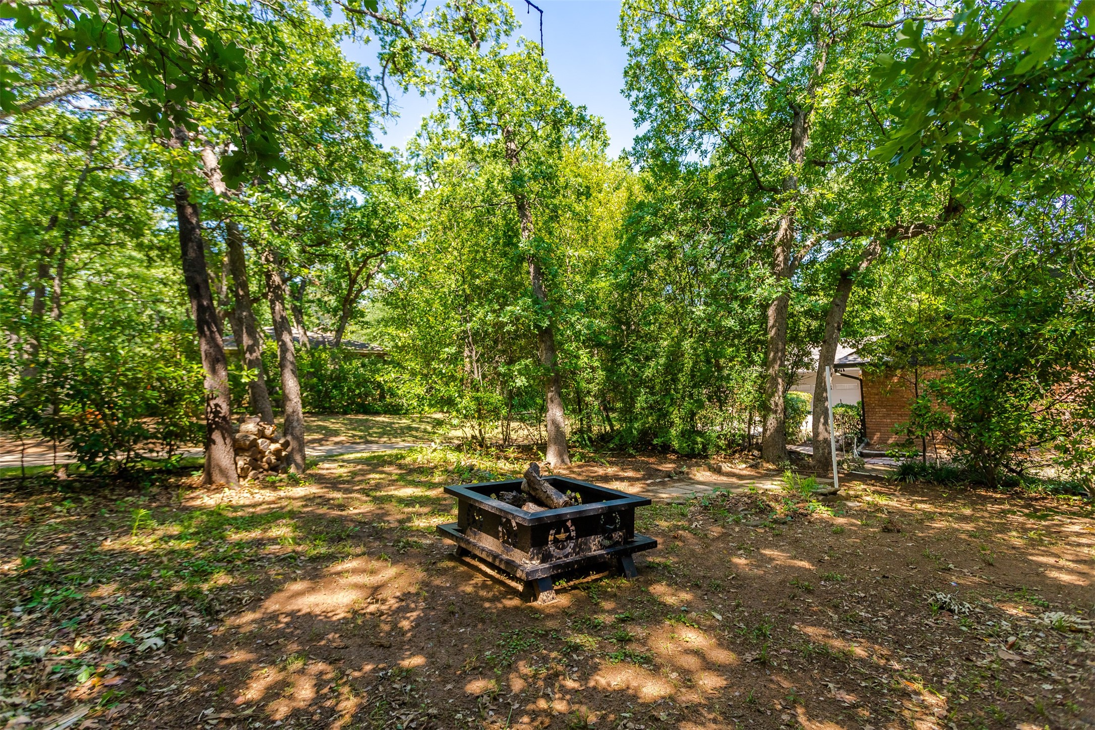 101 Hollyhill Lane Denton TX 76205
