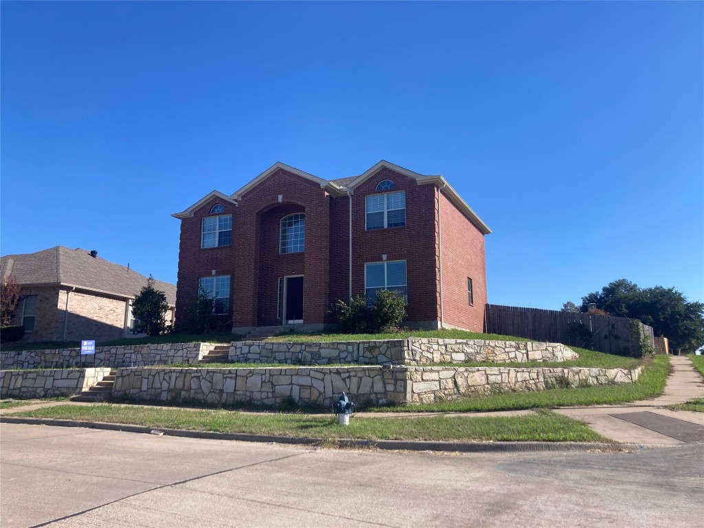 5833 Macgregor Drive Garland TX 75043