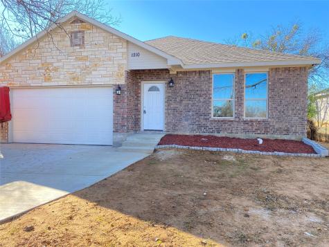 1210 Hillsboro Street Cleburne TX 76033