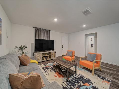 921 W 9th Street Bonham TX 75418