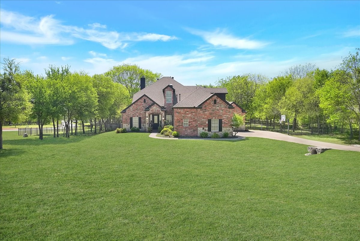101 Deer Crossing Way Azle TX 76020
