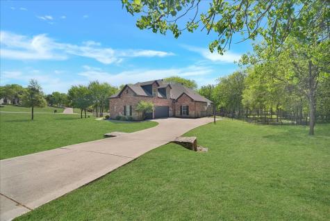 101 Deer Crossing Way Azle TX 76020