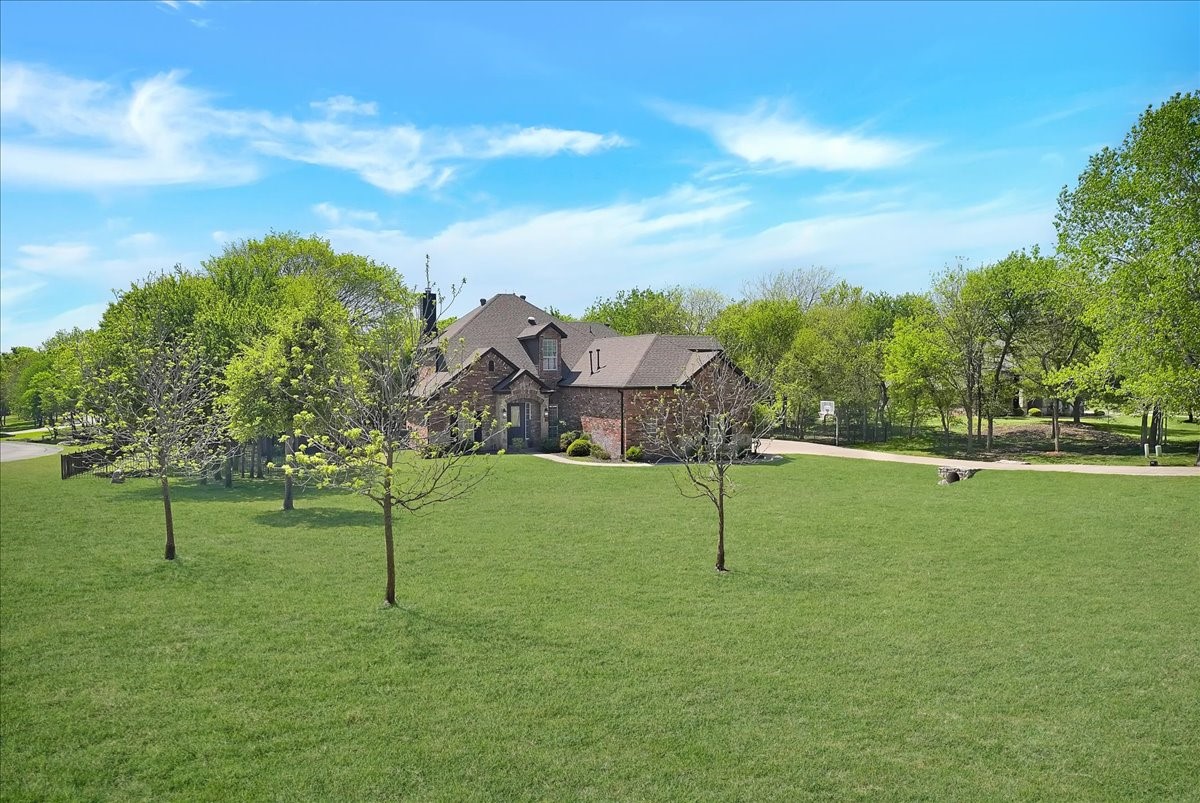 101 Deer Crossing Way Azle TX 76020