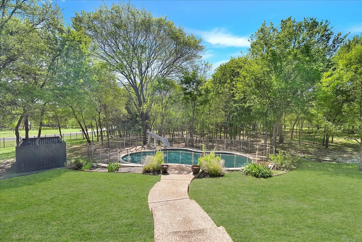 101 Deer Crossing Way Azle TX 76020