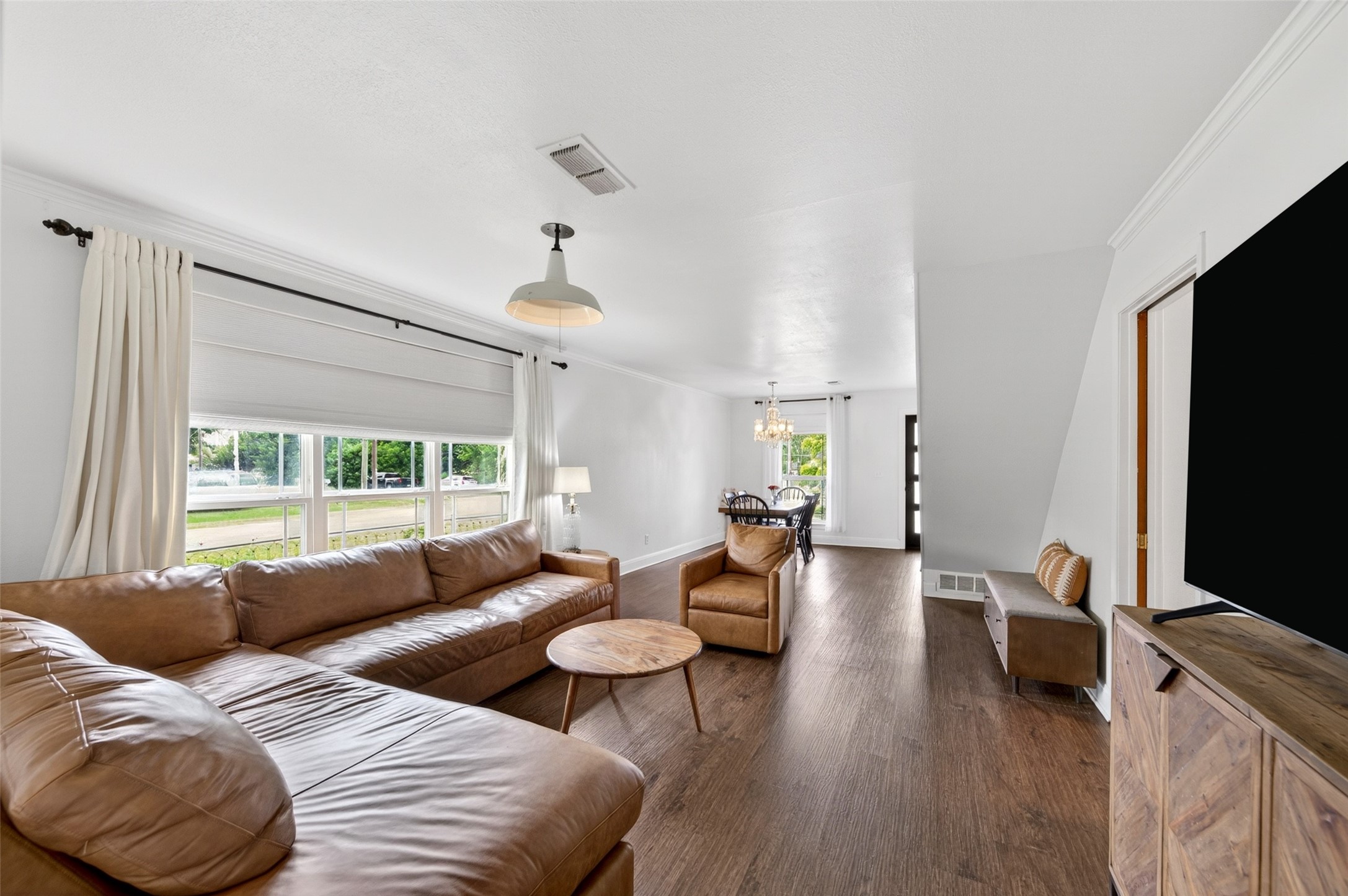 200 S Crane Street Alvord TX 76225