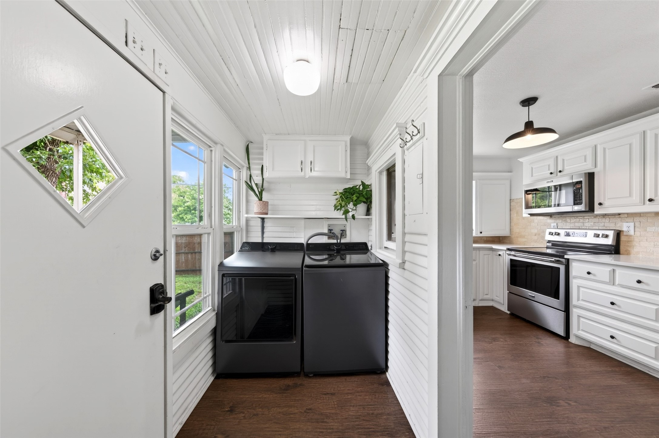 200 S Crane Street Alvord TX 76225