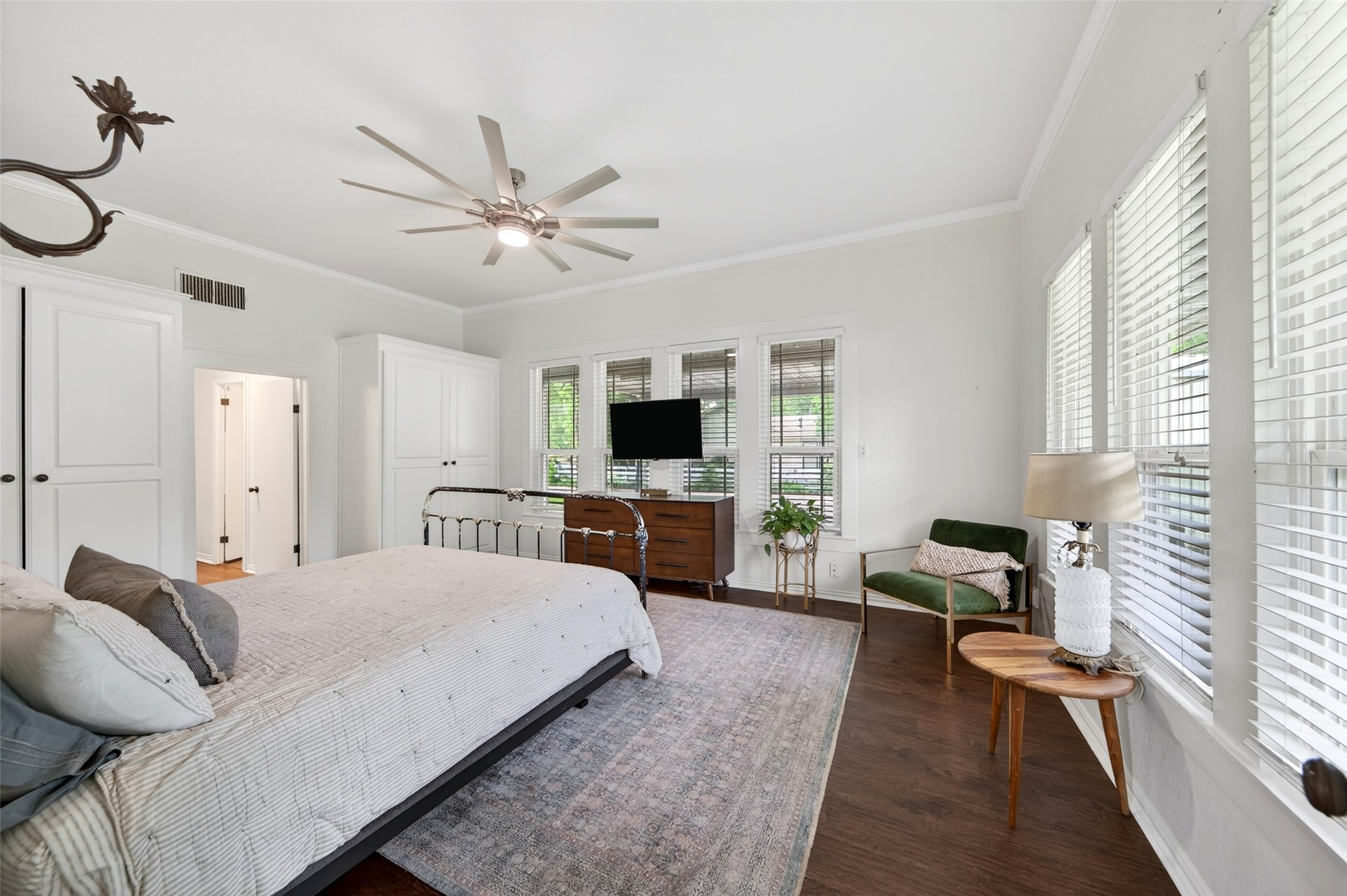 200 S Crane Street Alvord TX 76225