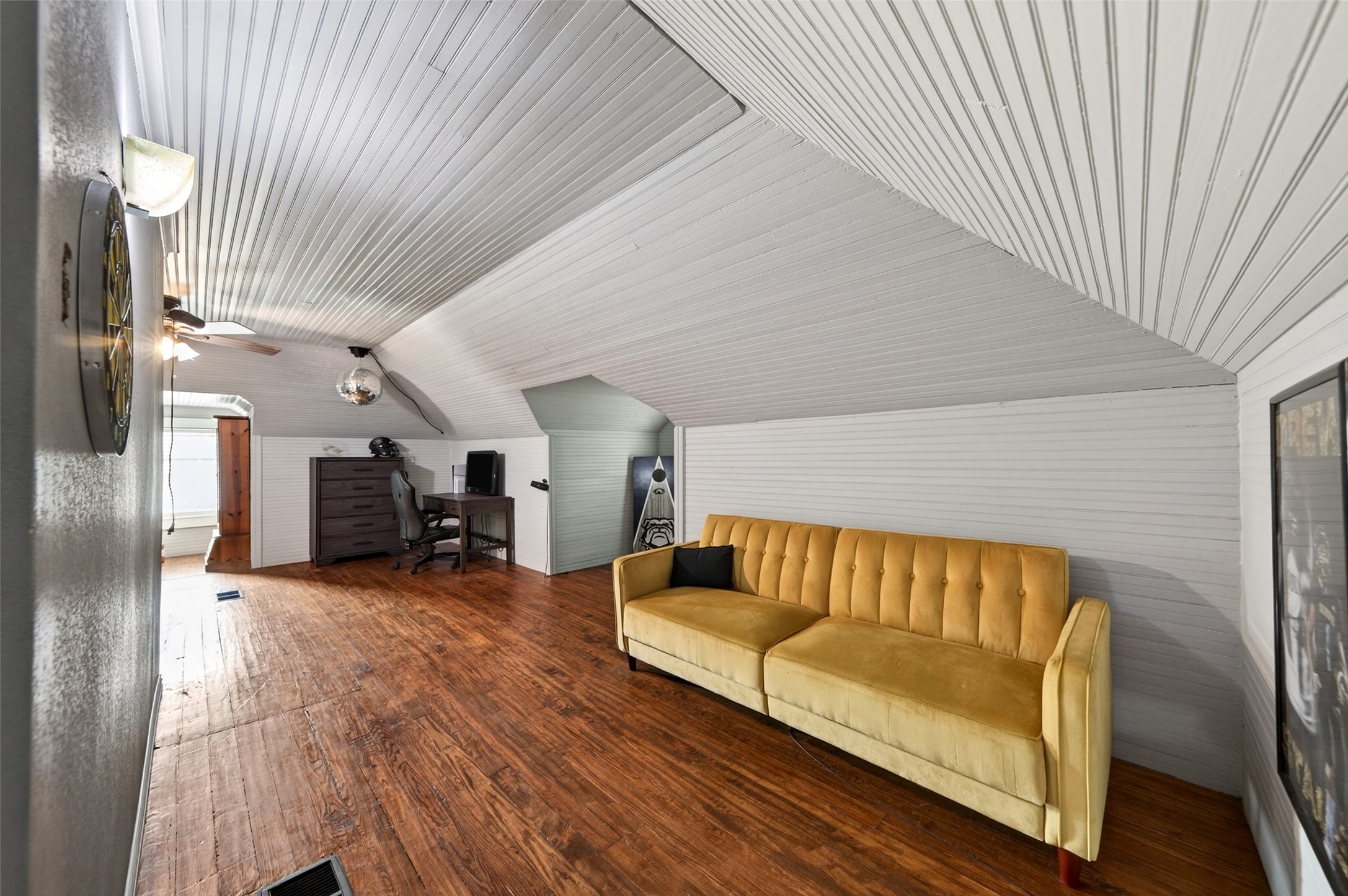 200 S Crane Street Alvord TX 76225