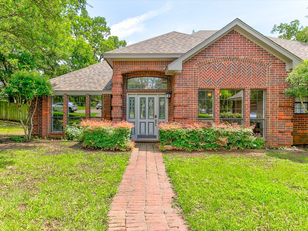 307 Bonita Drive Granbury TX 76049