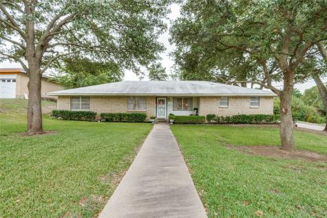 535 Highlands Drive Desoto TX 75115