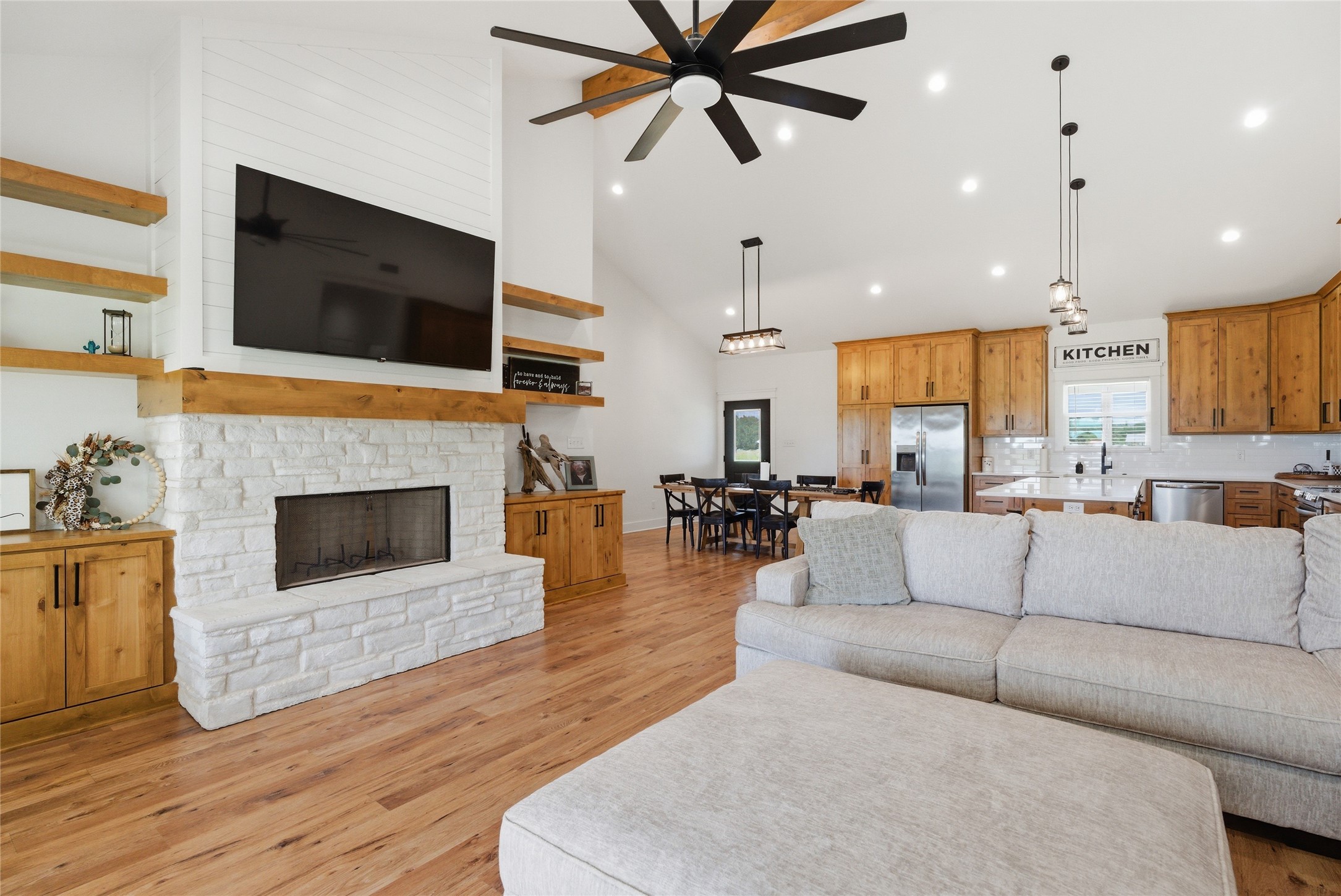 9012 County Road 3614 Murchison TX 75778