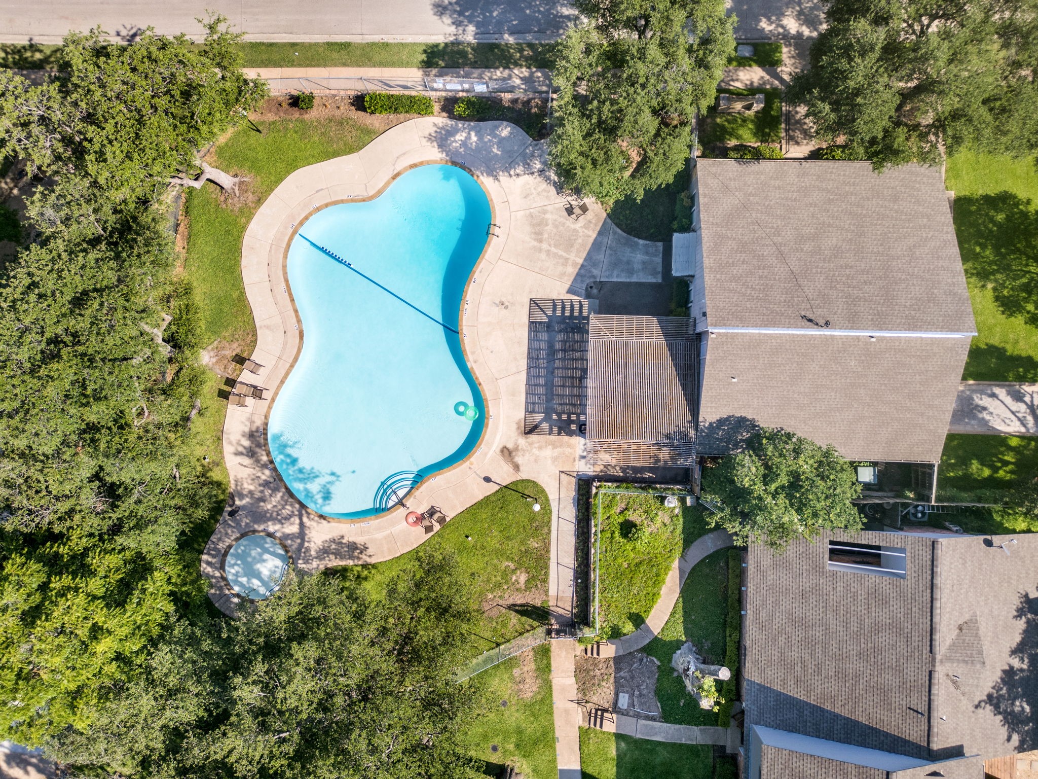 4822 Rollingwood Court Garland TX 75043
