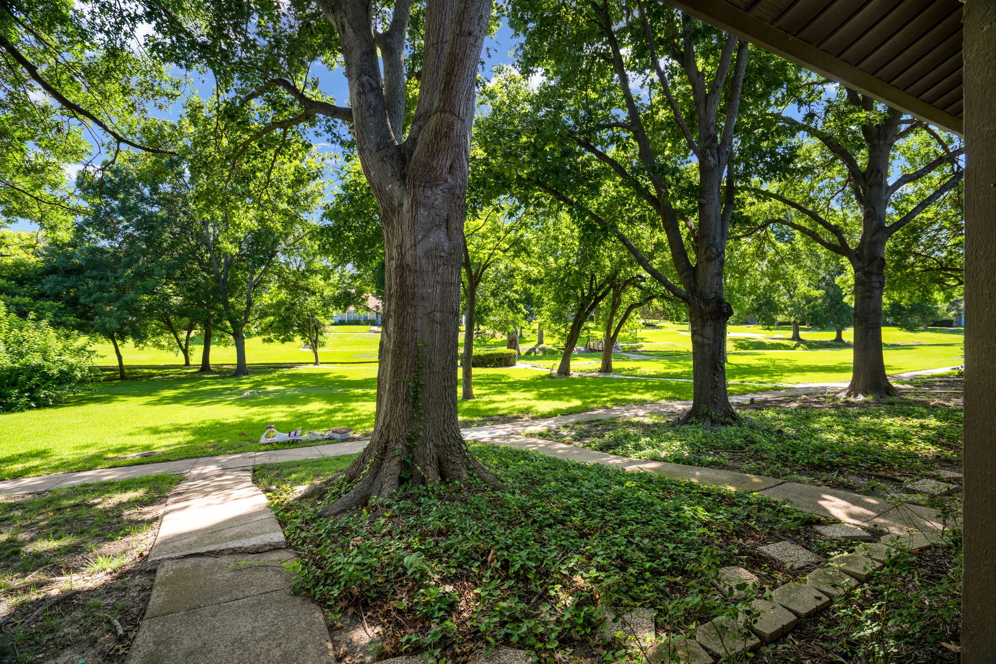 4822 Rollingwood Court Garland TX 75043