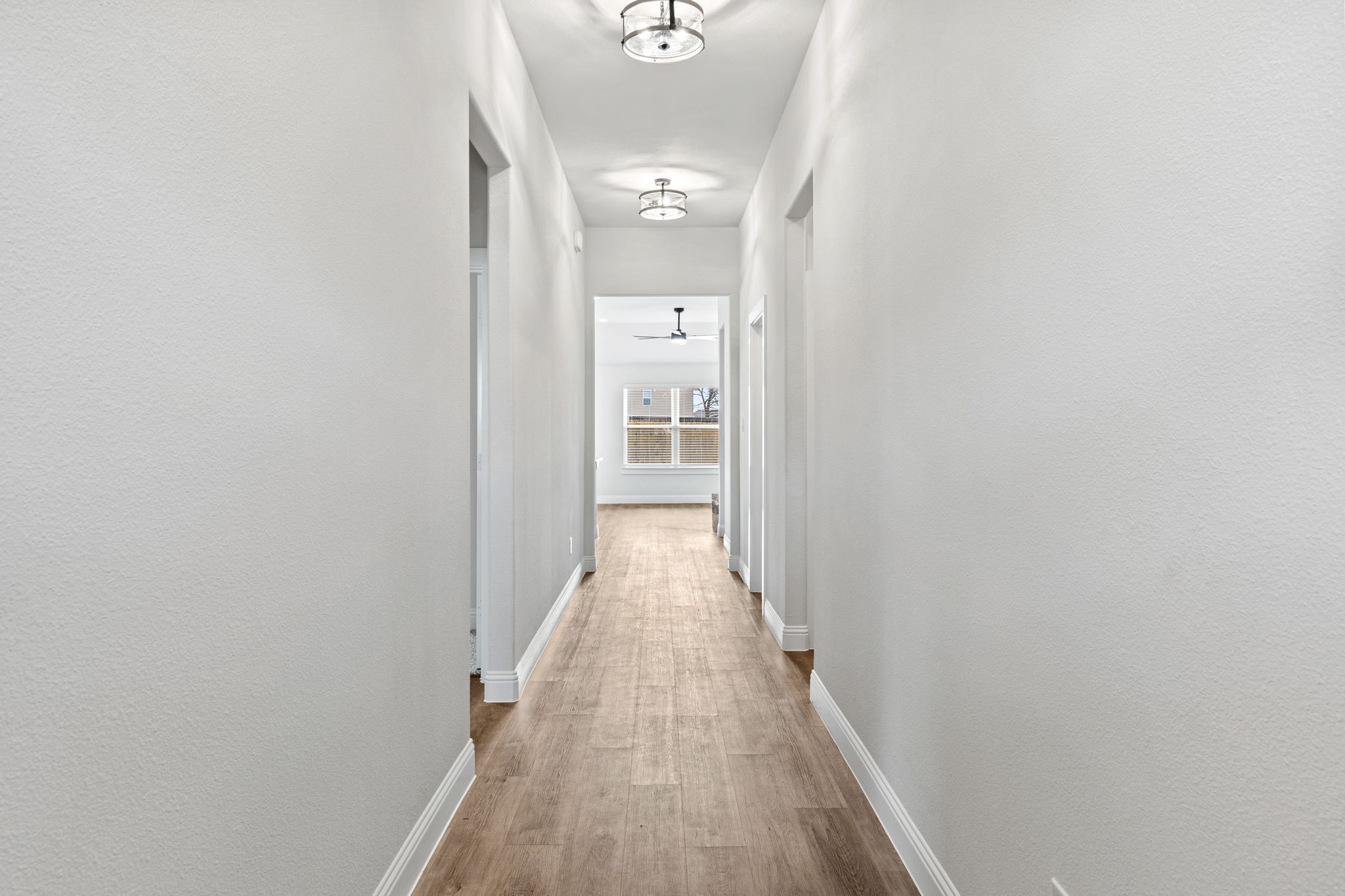 102 Maverick Trail Valley View TX 76272
