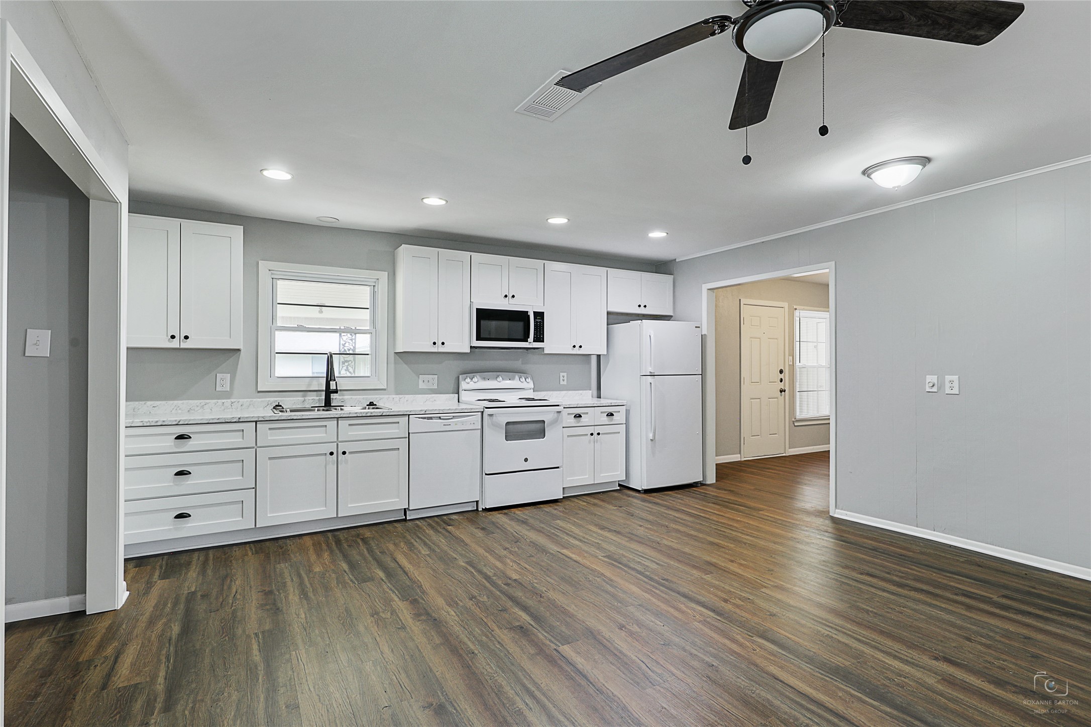 1712 Ross Avenue Carrollton TX 75006