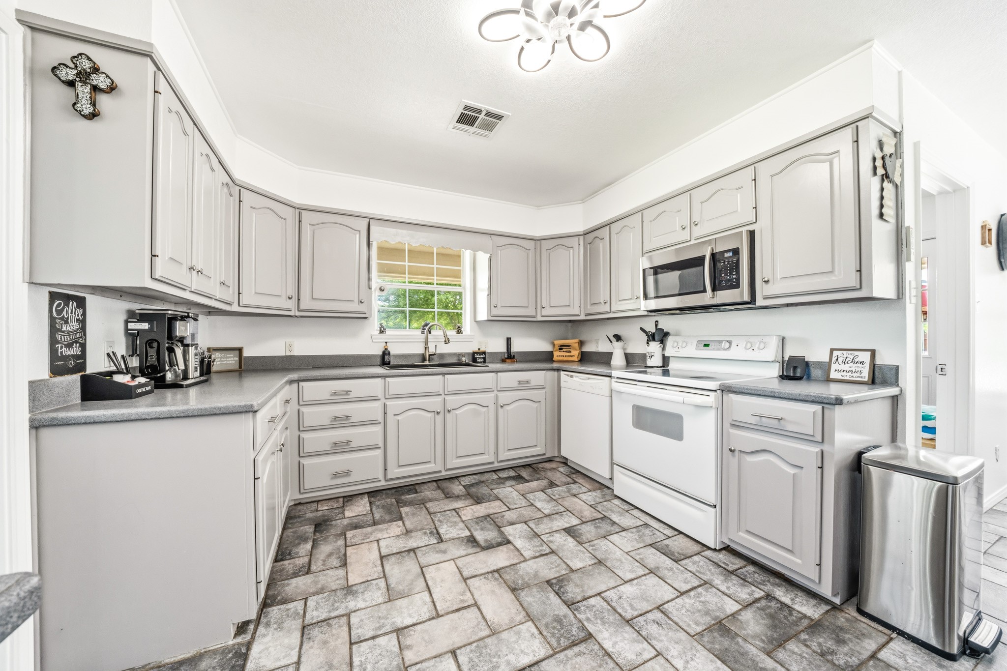 129 Lemley Lane Waco TX 76705