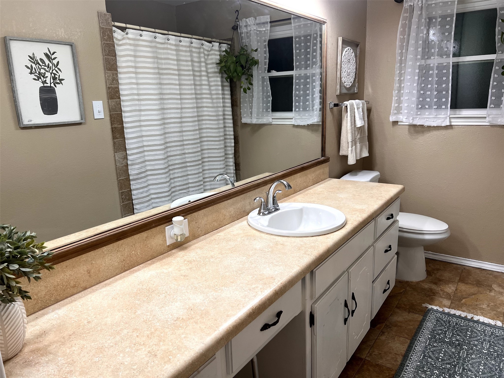840 S Ridgeway Drive Cleburne TX 76033