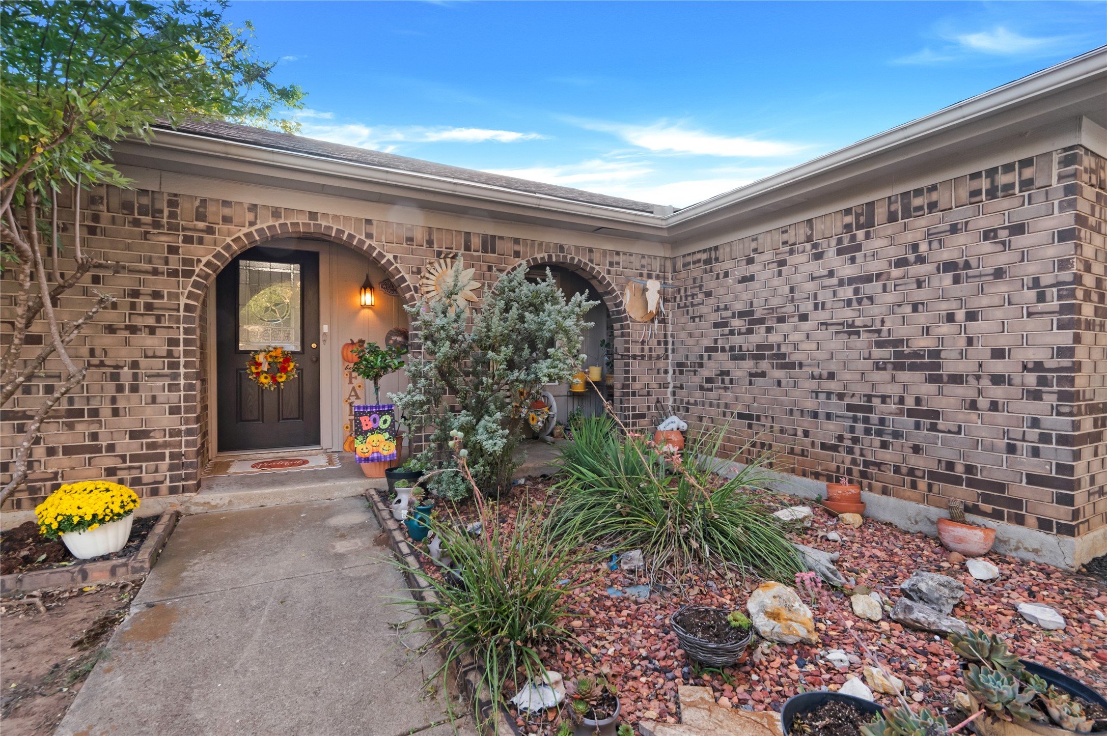 840 S Ridgeway Drive Cleburne TX 76033