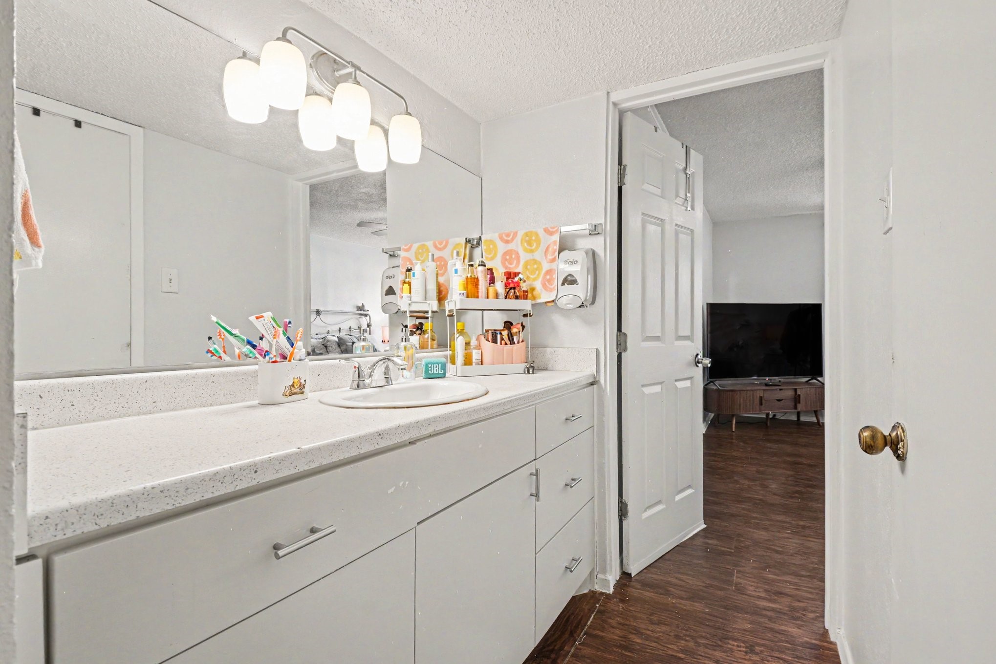6050 Melody Lane Dallas TX 75231
