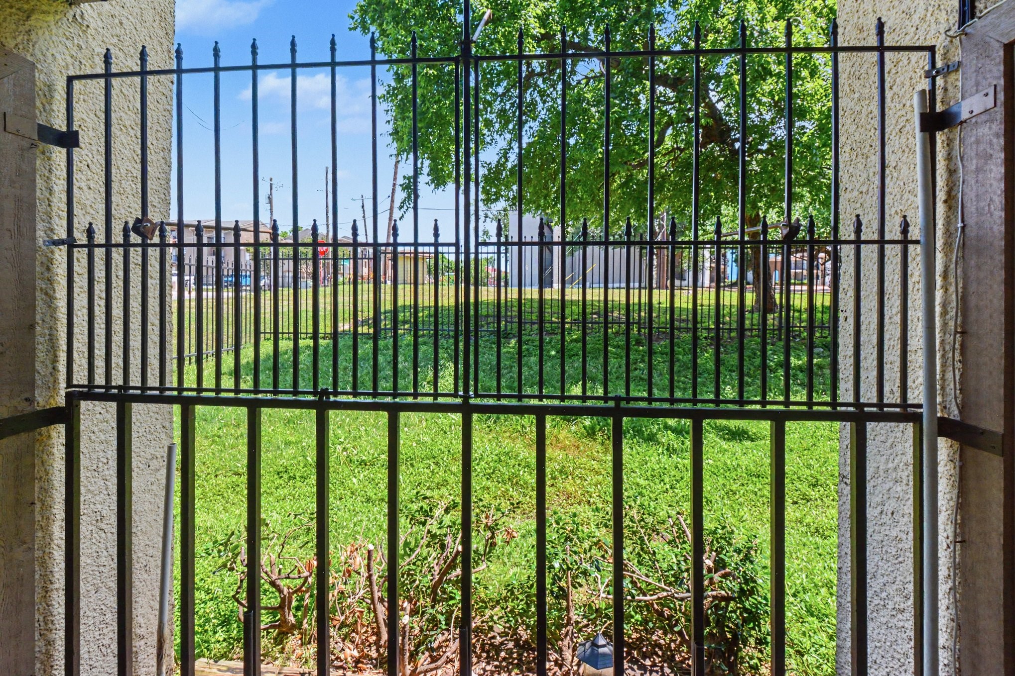 6050 Melody Lane Dallas TX 75231