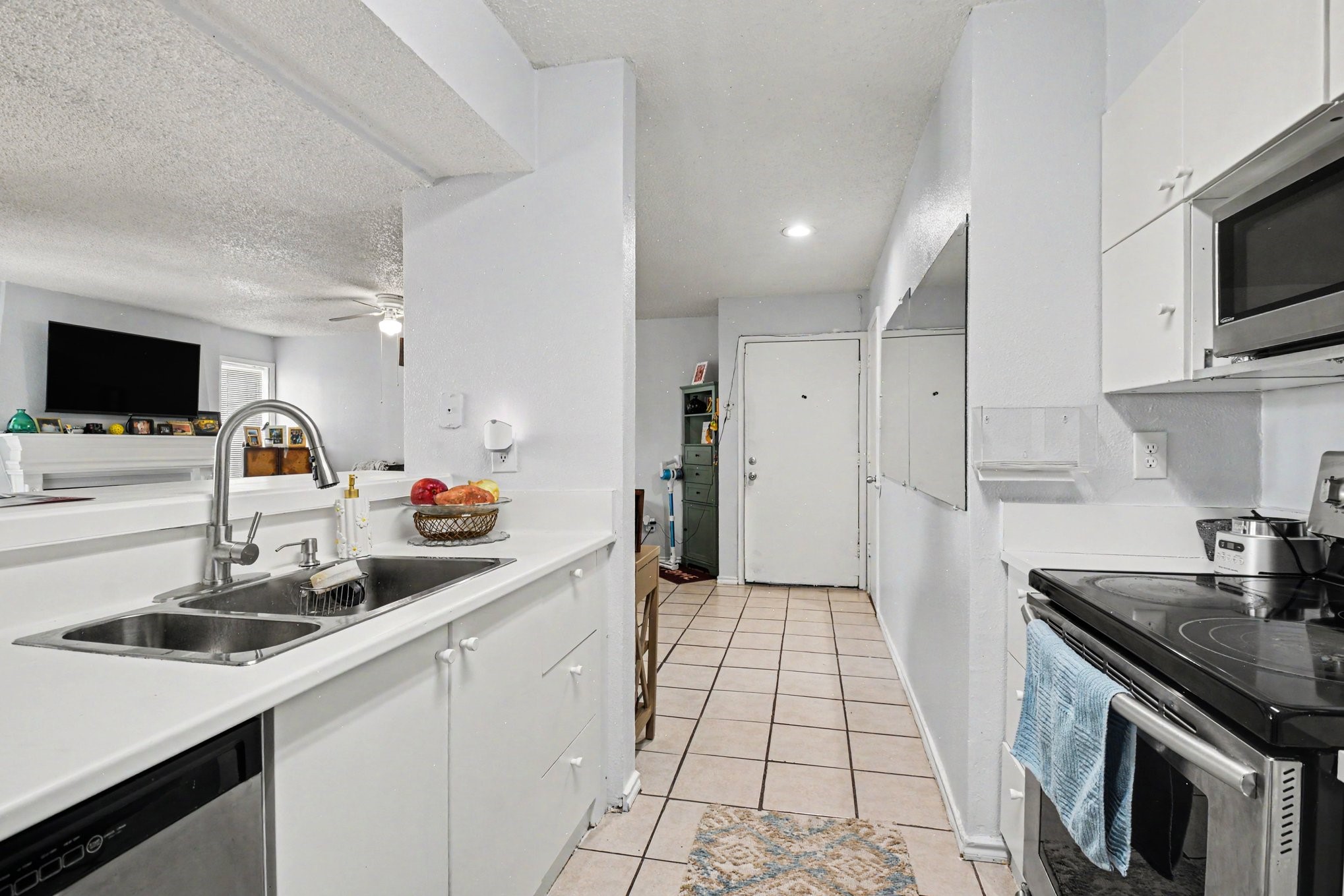 6050 Melody Lane Dallas TX 75231