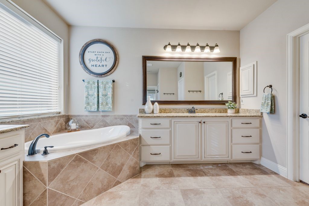1037 Canterbury Lane Forney TX 75126