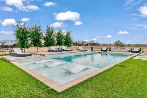 2106 County Road 43250 Paris TX 75462