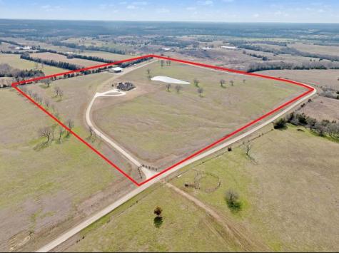 2106 County Road 43250 Paris TX 75462